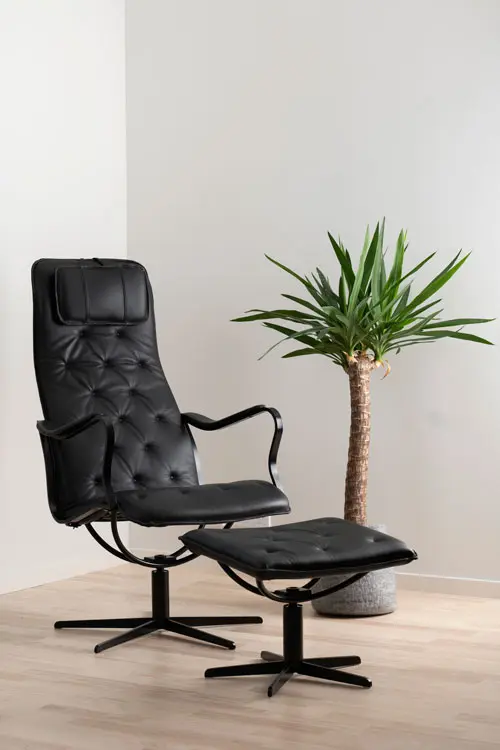 Lepotuoli Chic musta nahka Lepotuoli Chic musta nahka